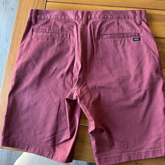 Men’s RVCA Weekend Fit Shorts - Picture 2 of 5